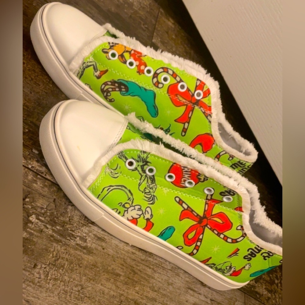 Colorful Womens Grinch Sneakers with Fun Print
